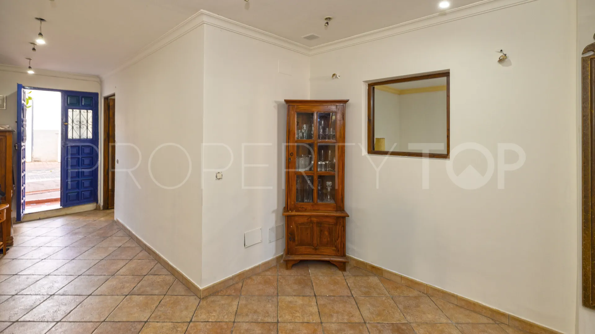 Pareado en venta en Marbella Ciudad con 6 dormitorios