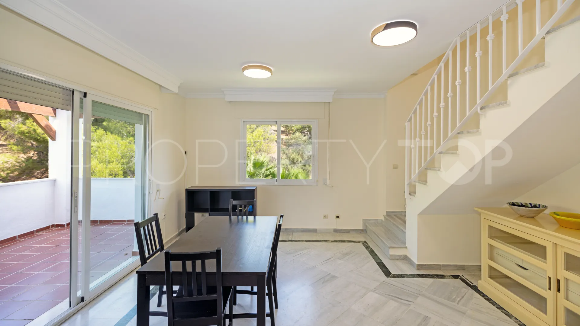 Buy duplex penthouse with 2 bedrooms in Nagüeles