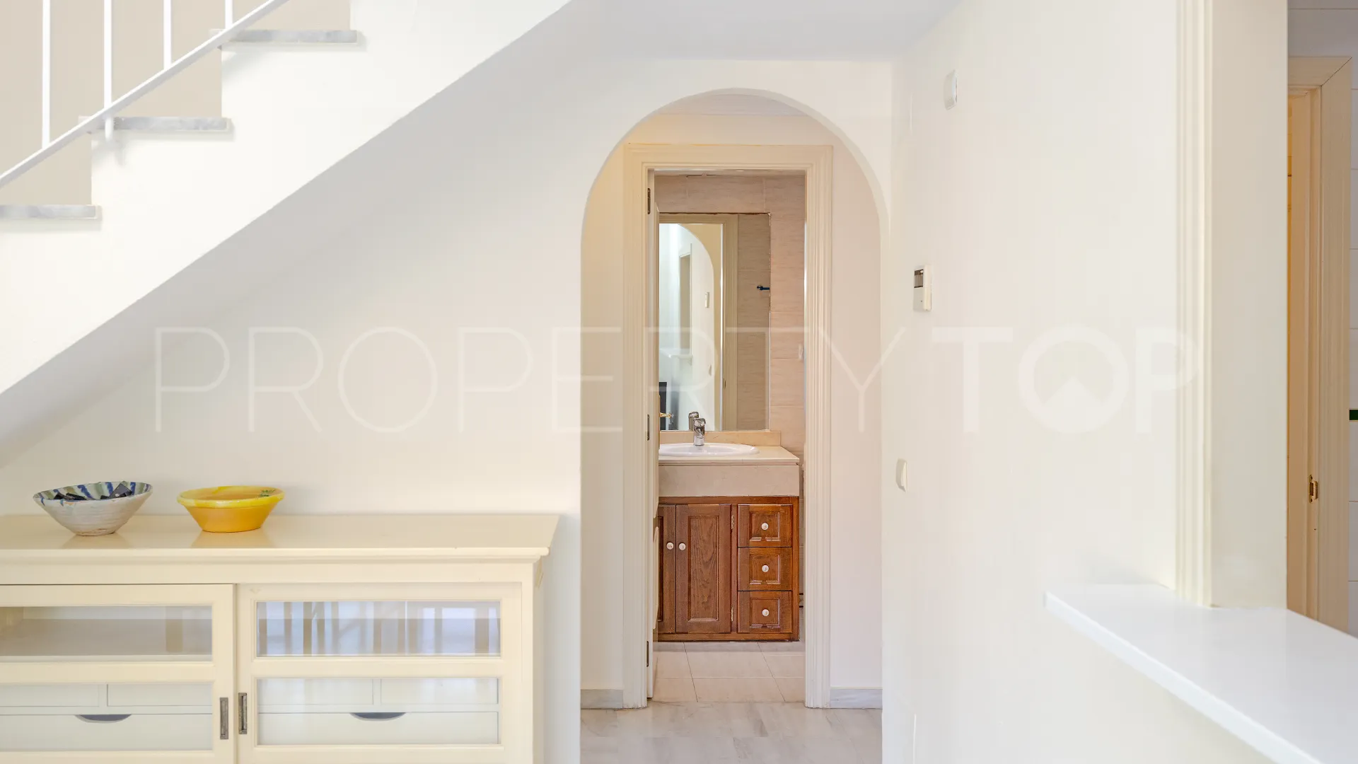 Buy duplex penthouse with 2 bedrooms in Nagüeles