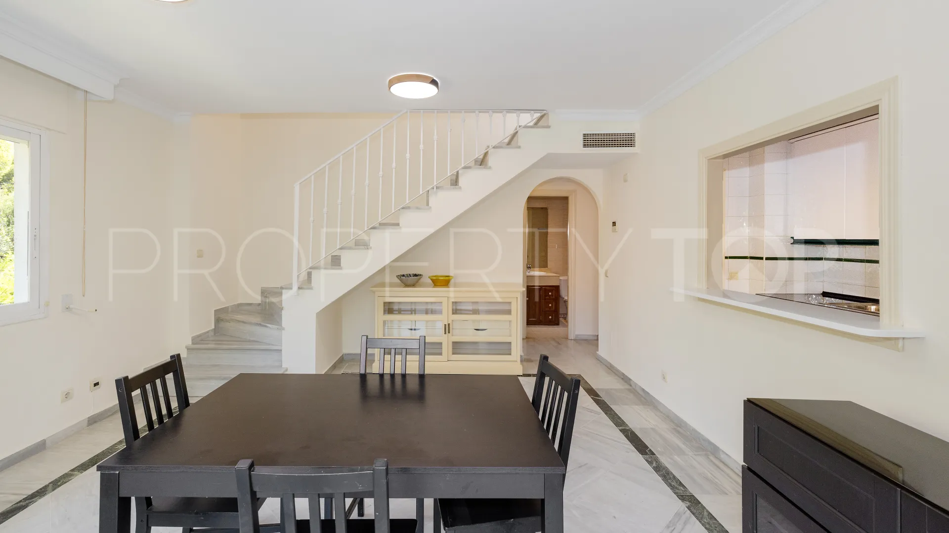 Buy duplex penthouse with 2 bedrooms in Nagüeles
