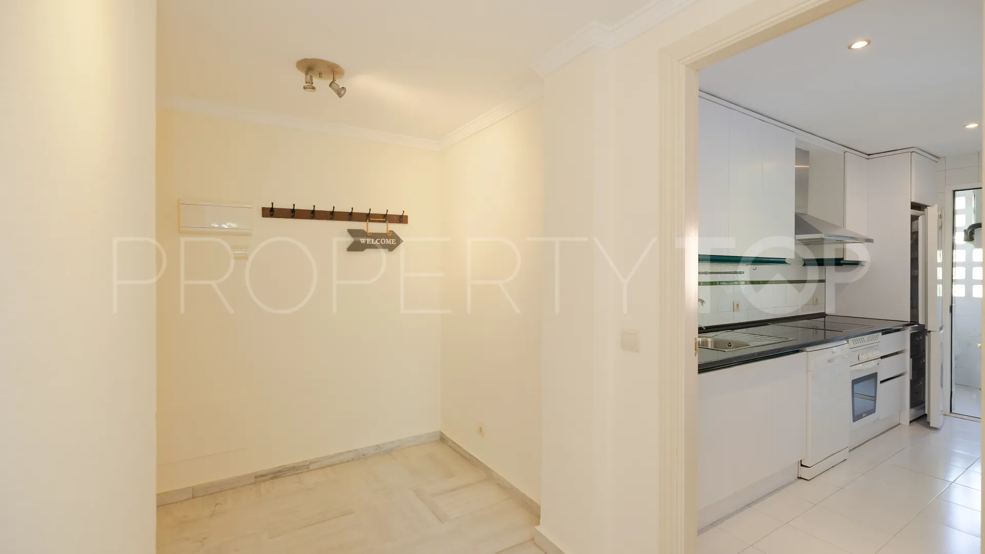 Buy duplex penthouse with 2 bedrooms in Nagüeles