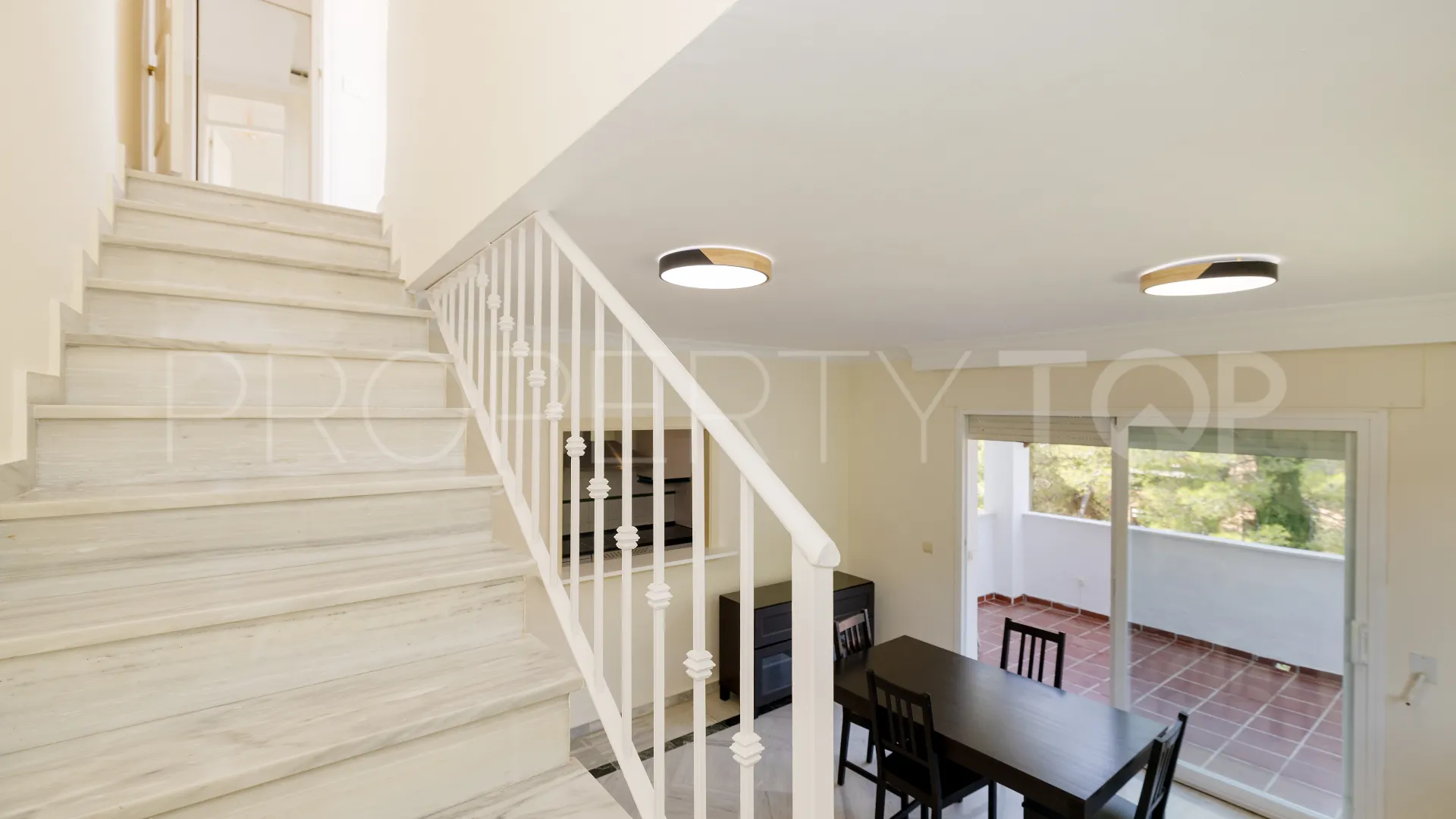 Buy duplex penthouse with 2 bedrooms in Nagüeles
