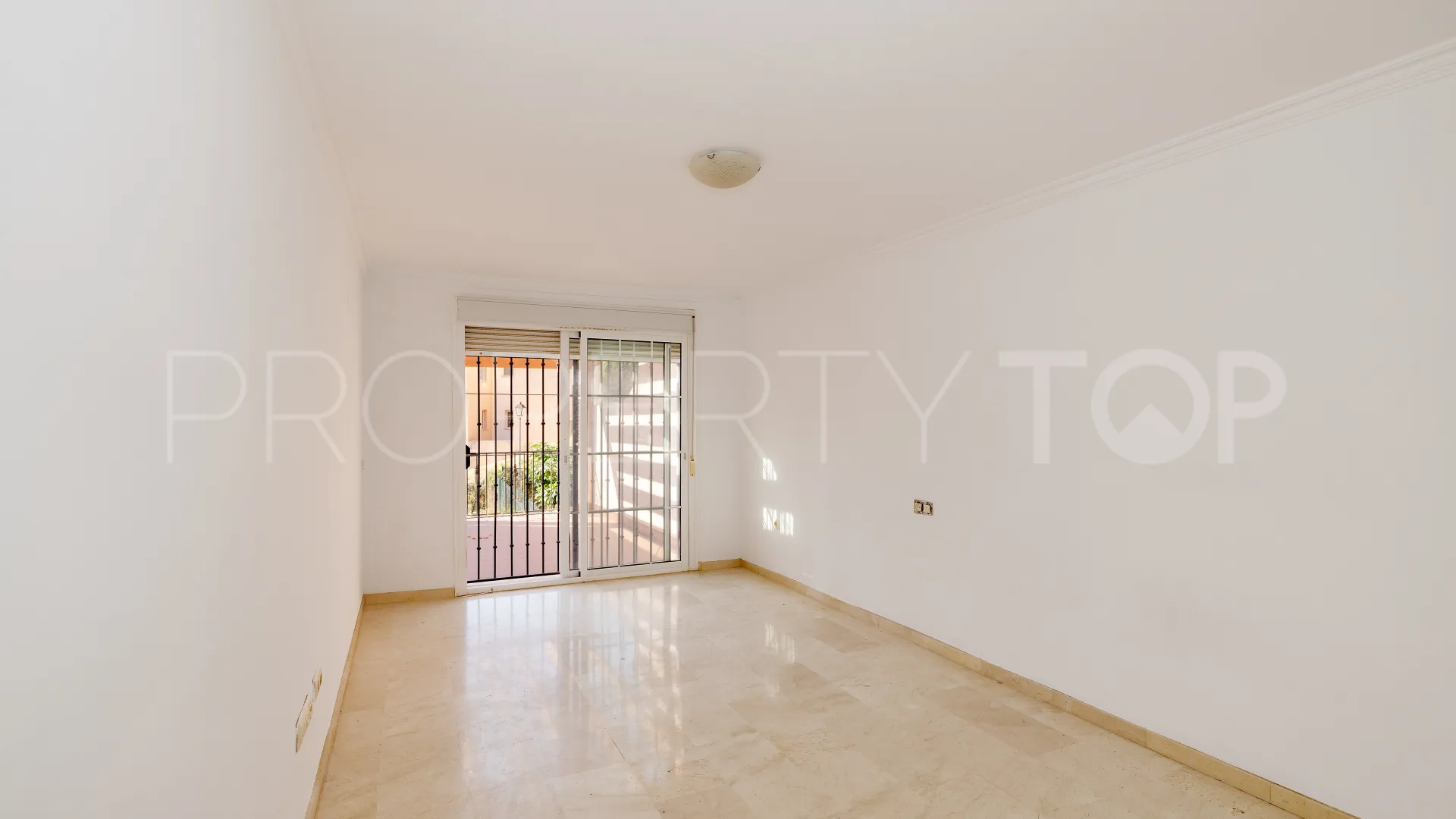 For sale Riviera del Sol town house