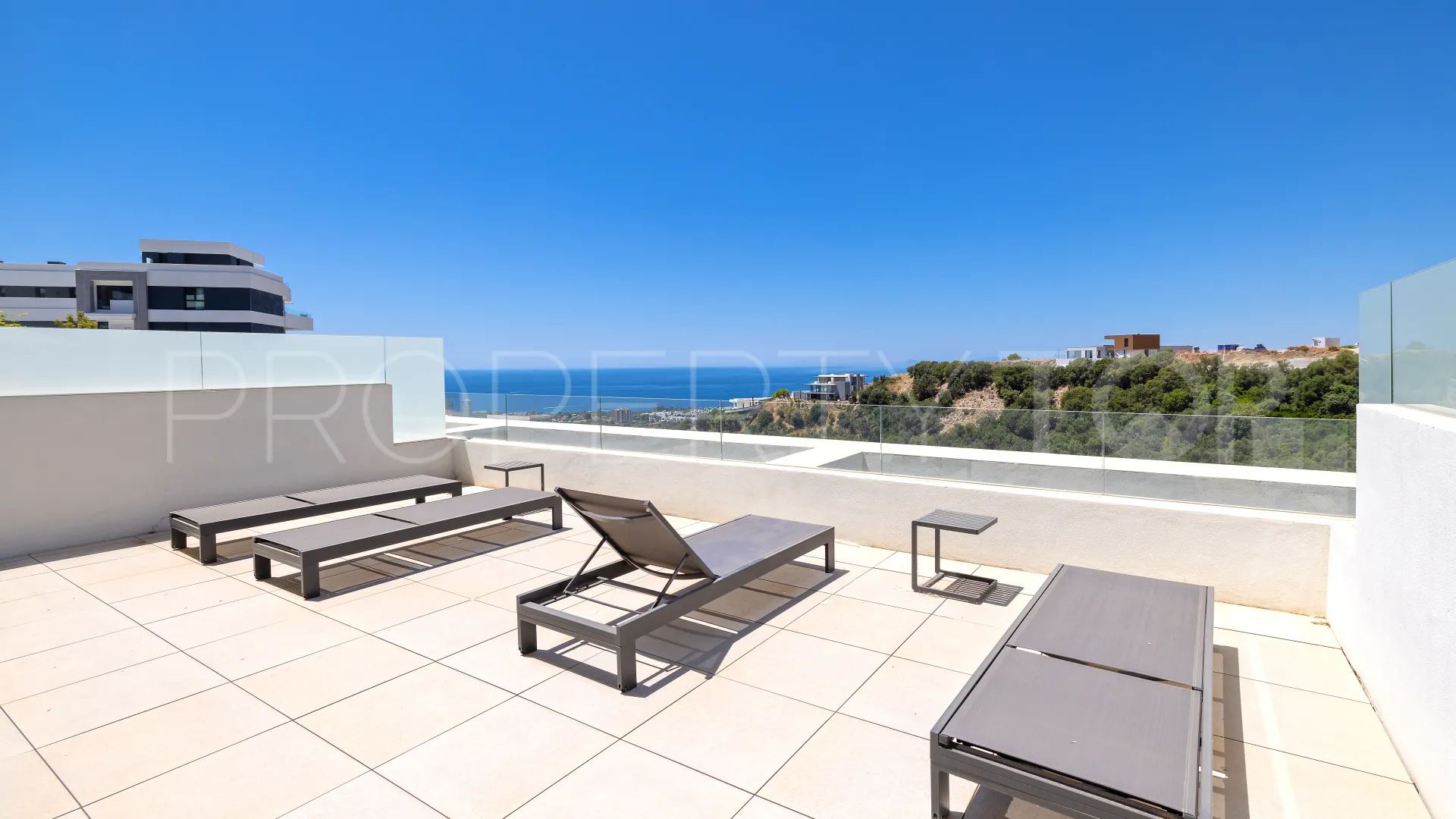 Apartamento de 3 dormitorios en venta en Los Altos de los Monteros