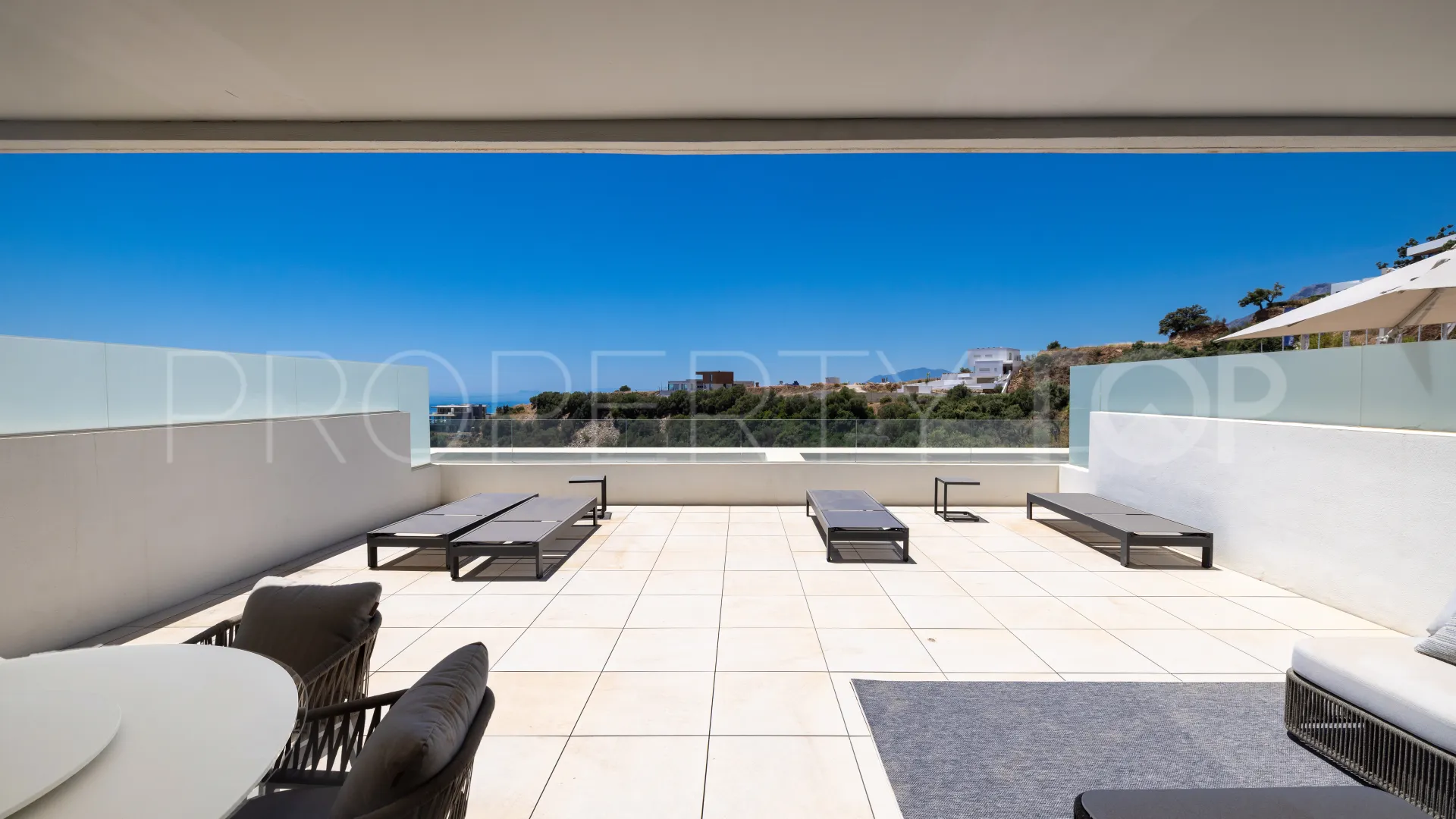 Apartamento de 3 dormitorios en venta en Los Altos de los Monteros