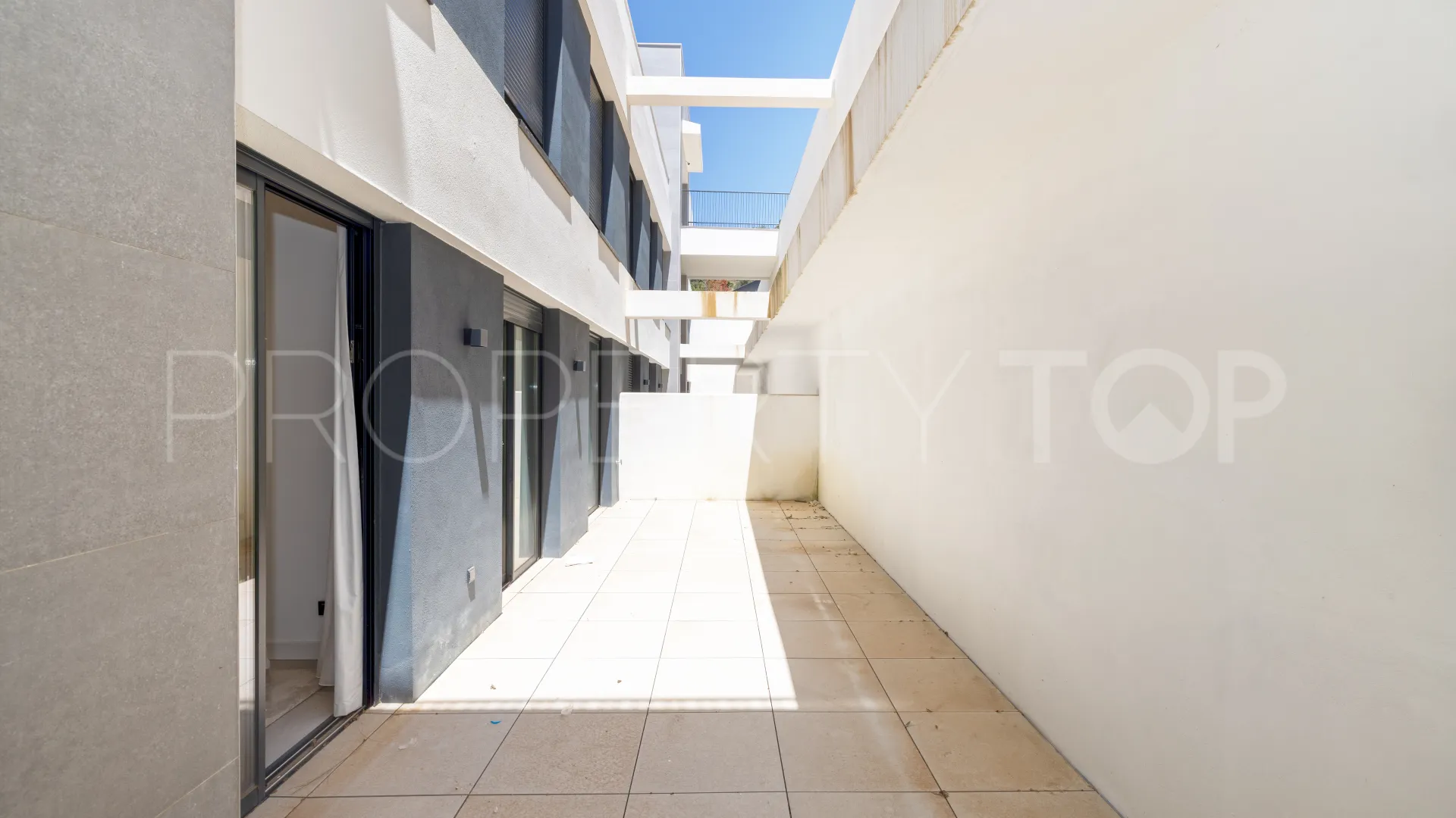 Apartamento de 3 dormitorios en venta en Los Altos de los Monteros