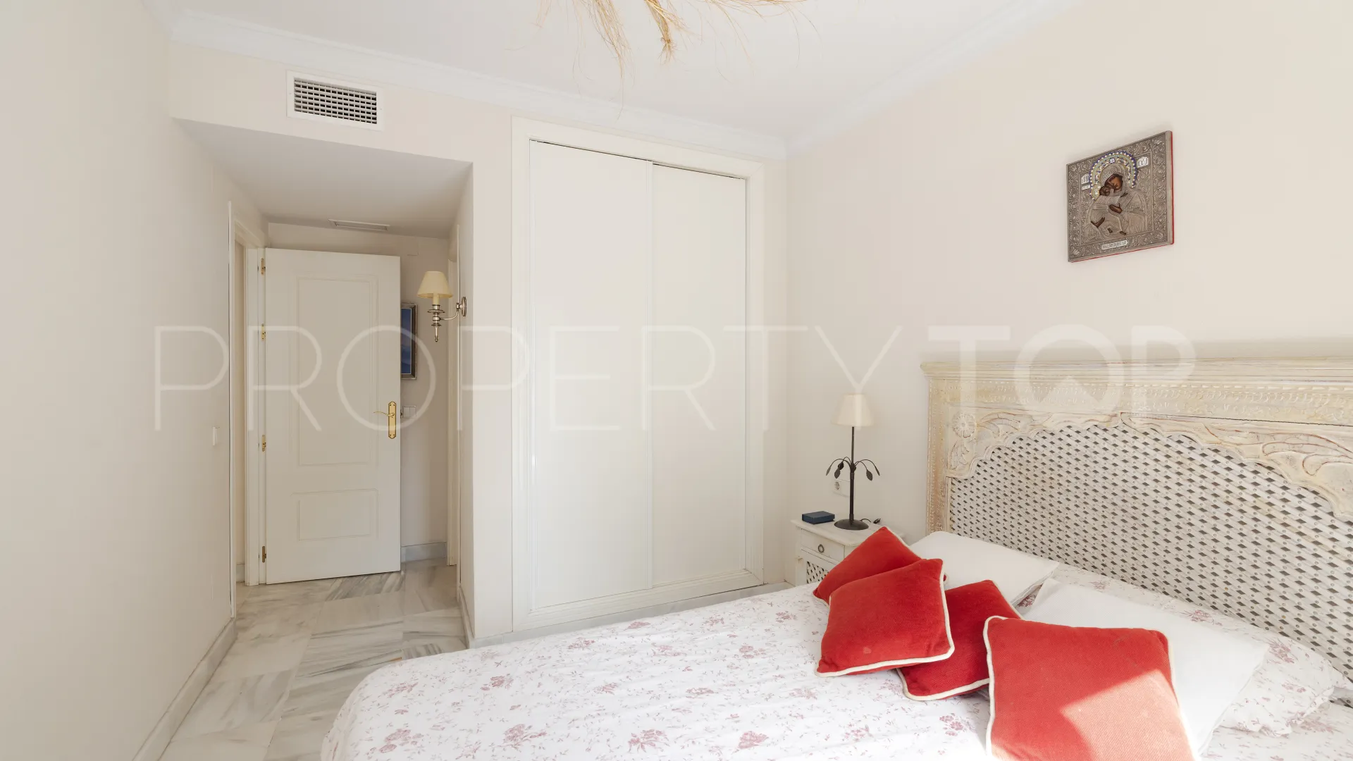 Apartment for sale in Nagüeles