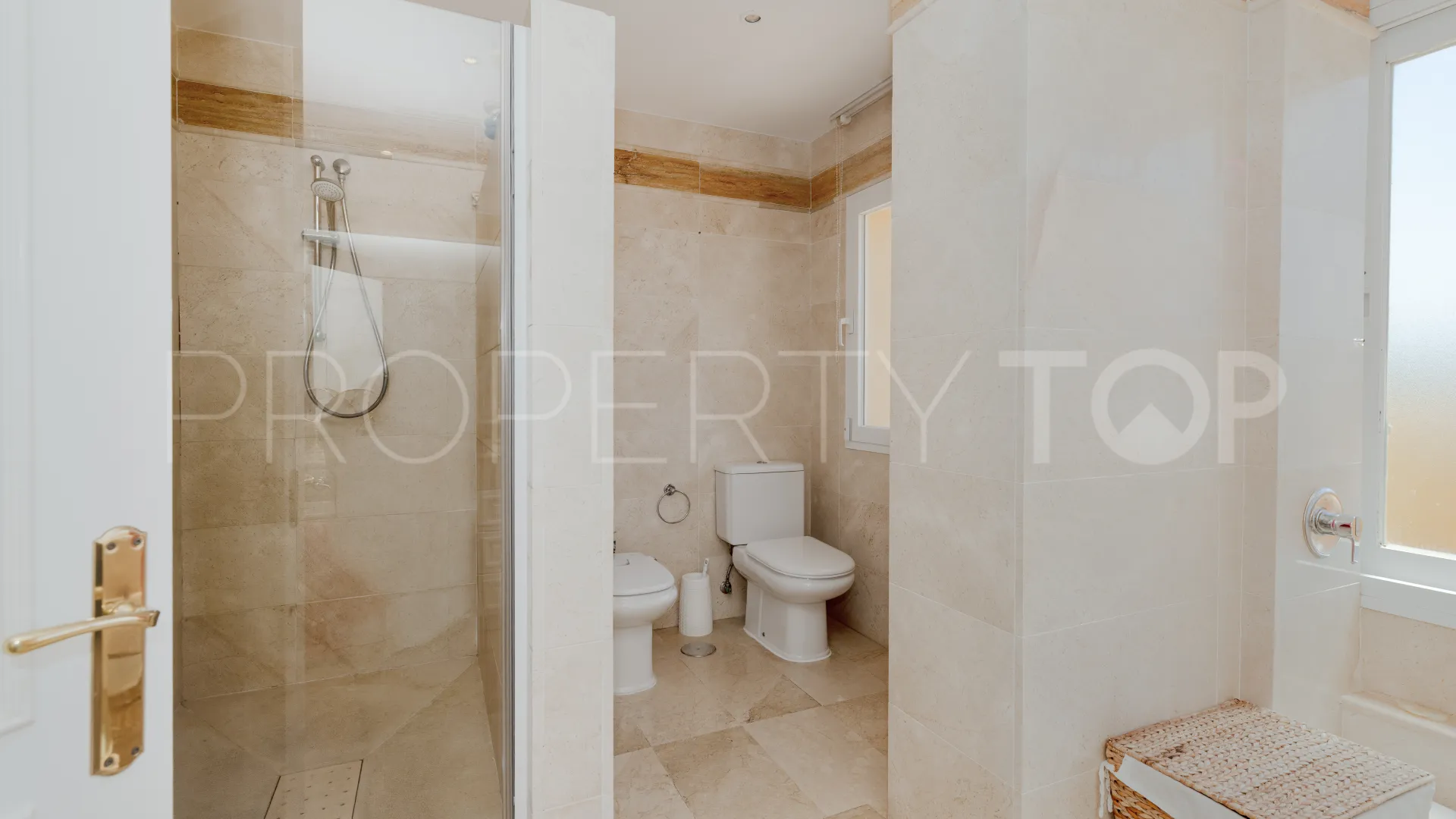 Comprar atico duplex de 4 dormitorios en Rio Real