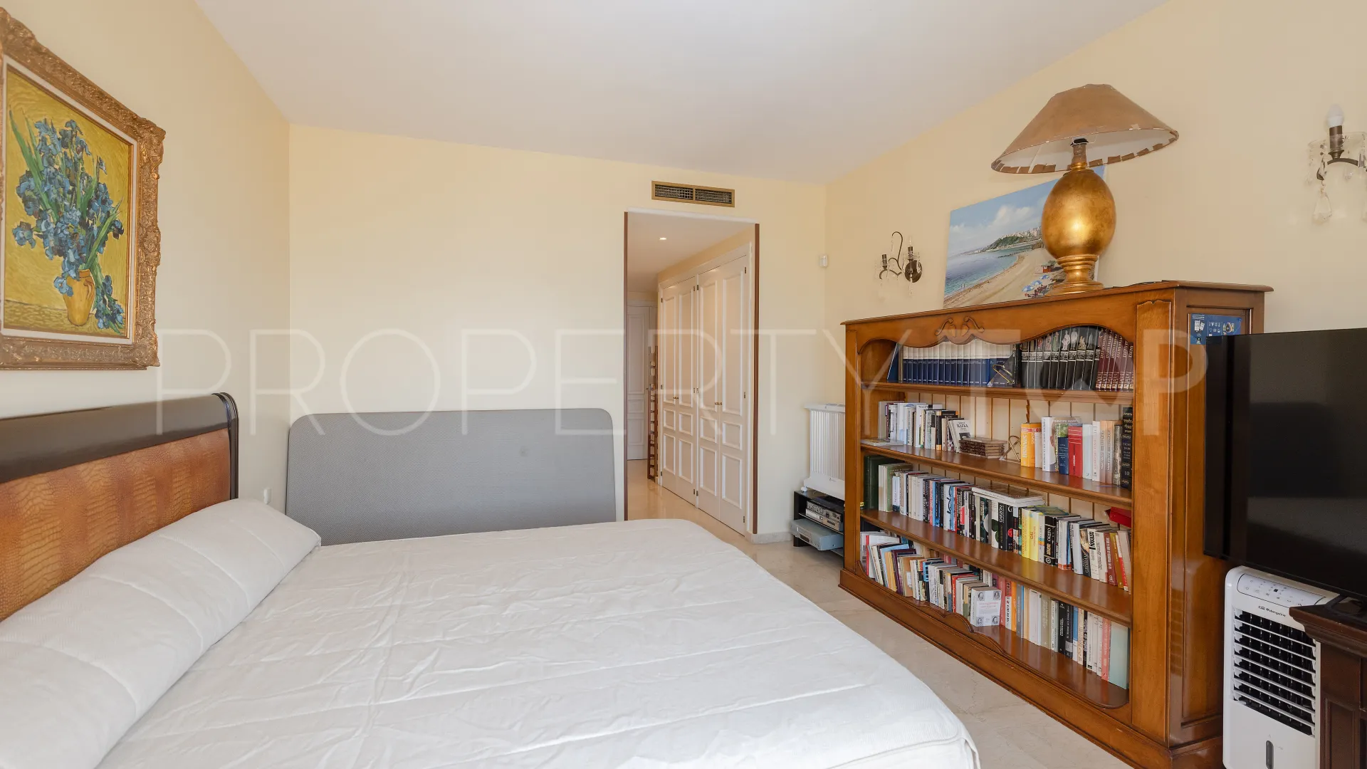 Comprar atico duplex de 4 dormitorios en Rio Real