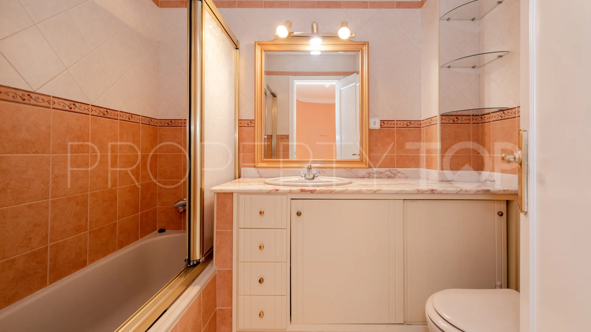 For sale town house with 3 bedrooms in Torrecilla-La Cañada