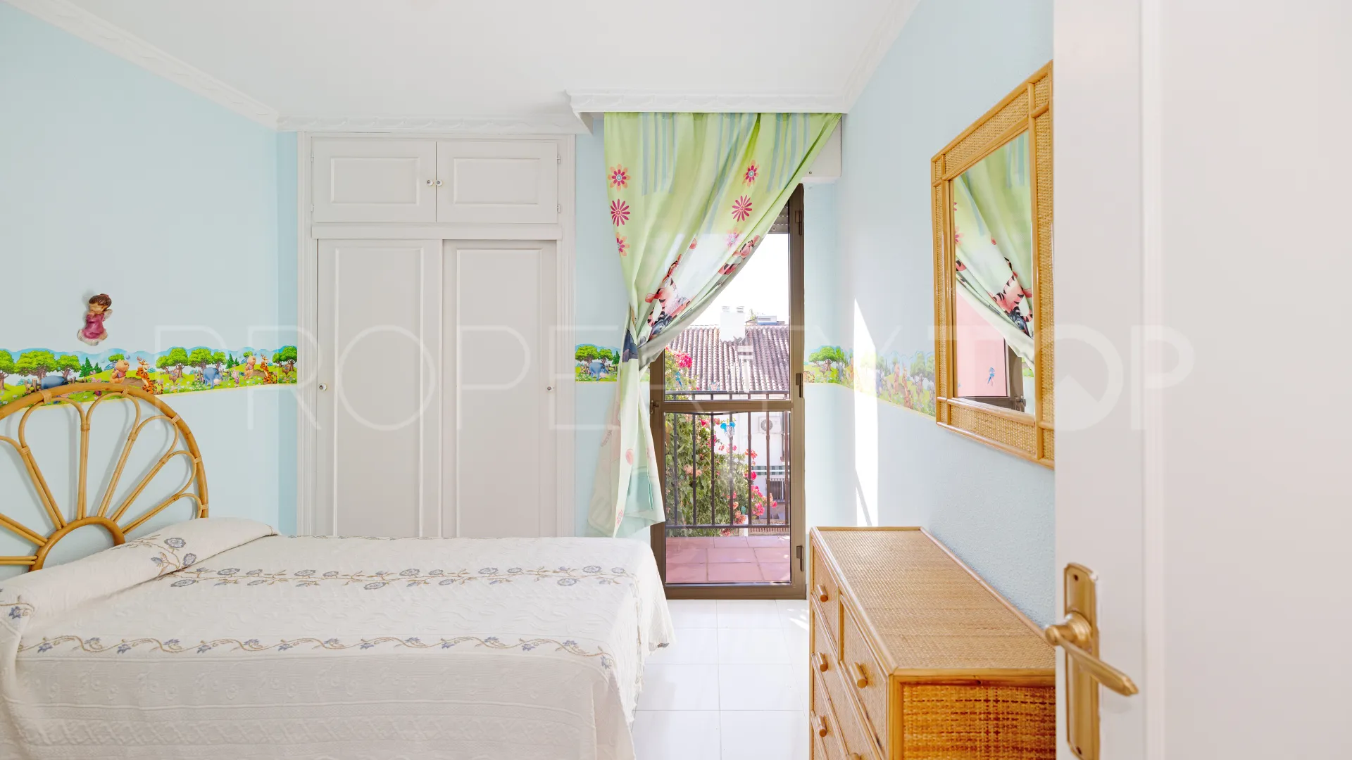 For sale town house with 3 bedrooms in Torrecilla-La Cañada