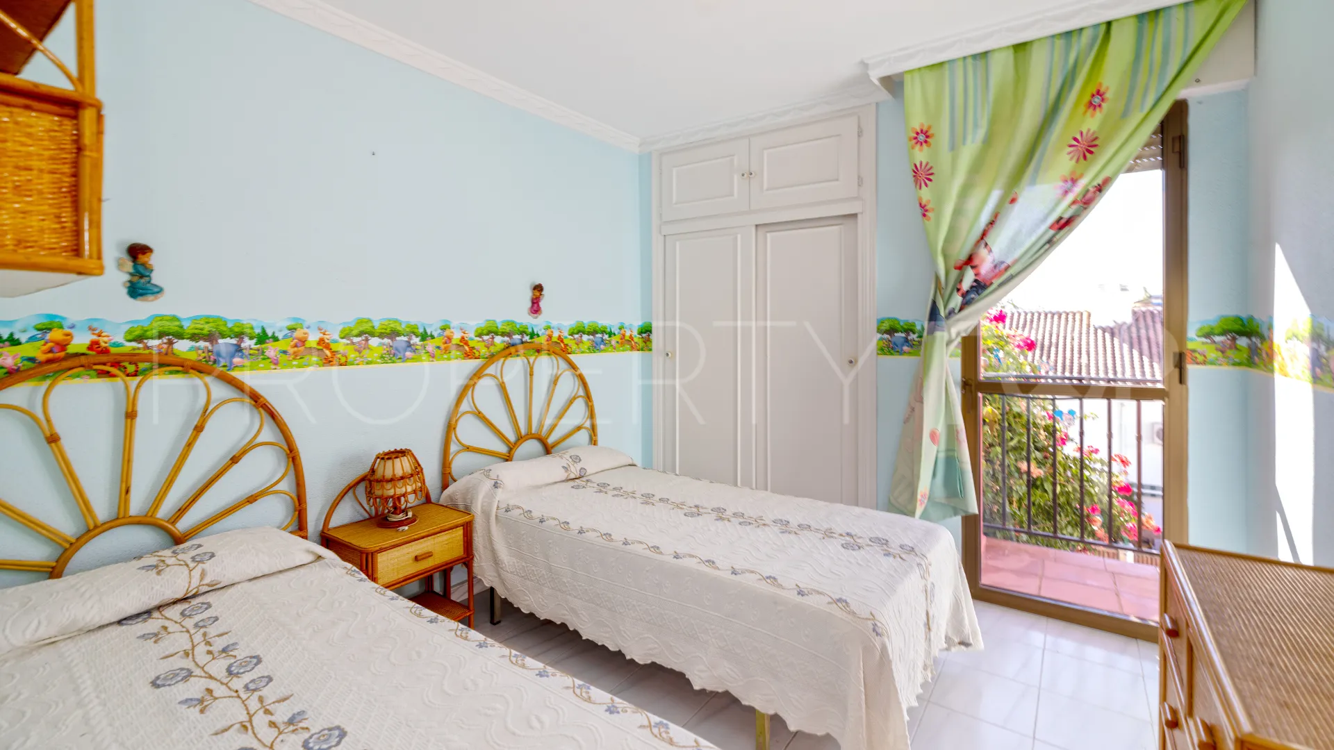 For sale town house with 3 bedrooms in Torrecilla-La Cañada