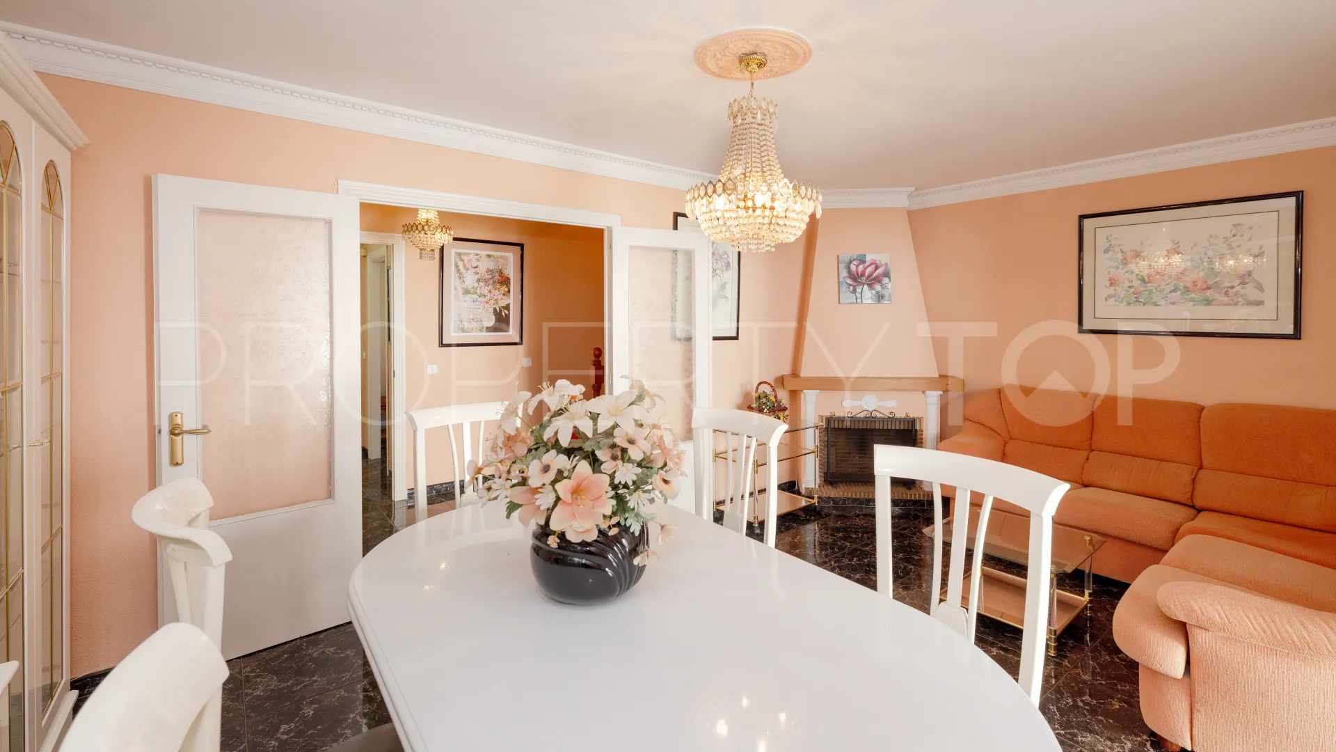 For sale town house with 3 bedrooms in Torrecilla-La Cañada