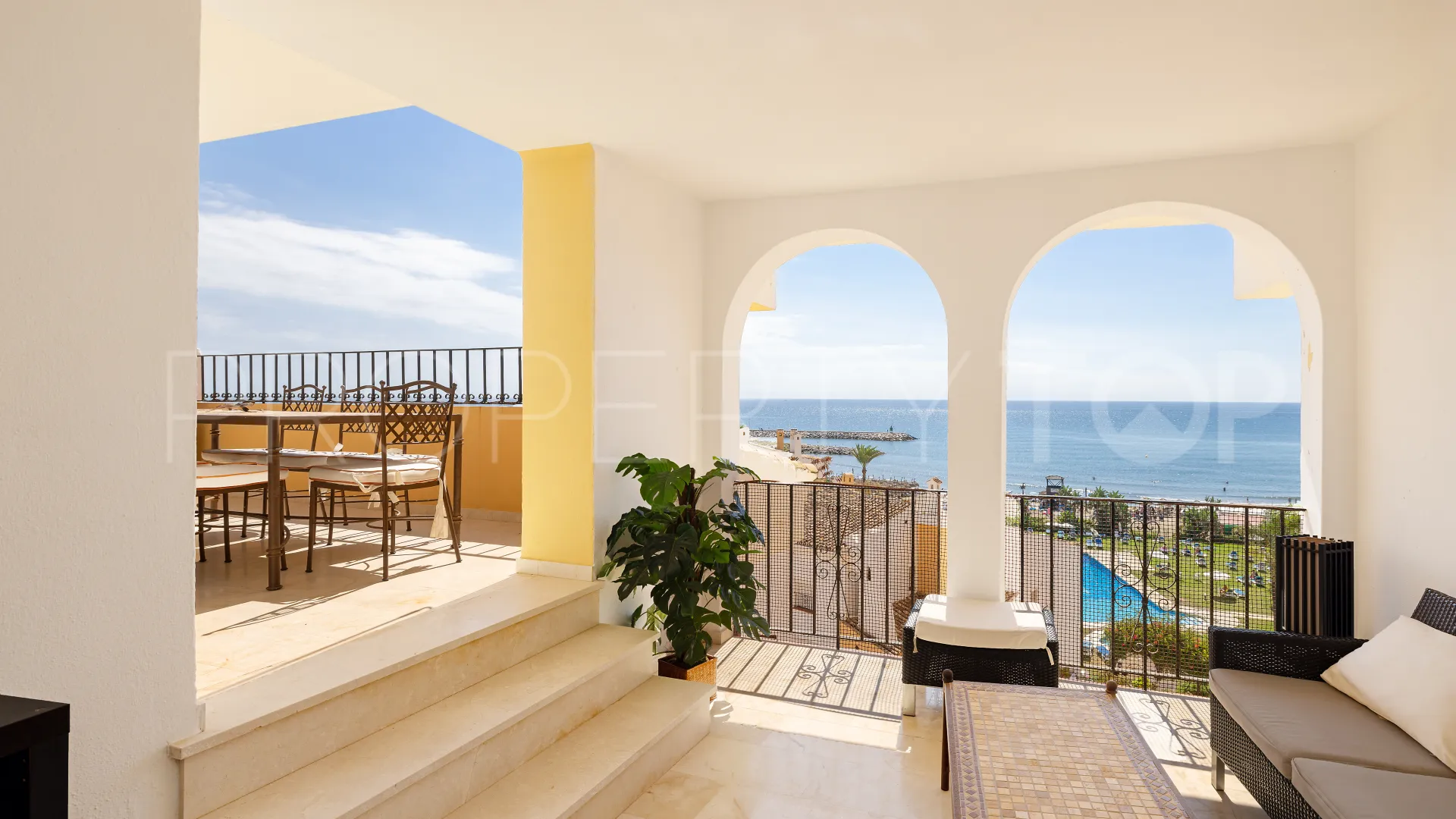 Apartamento en venta en Puerto de Cabopino de 4 dormitorios