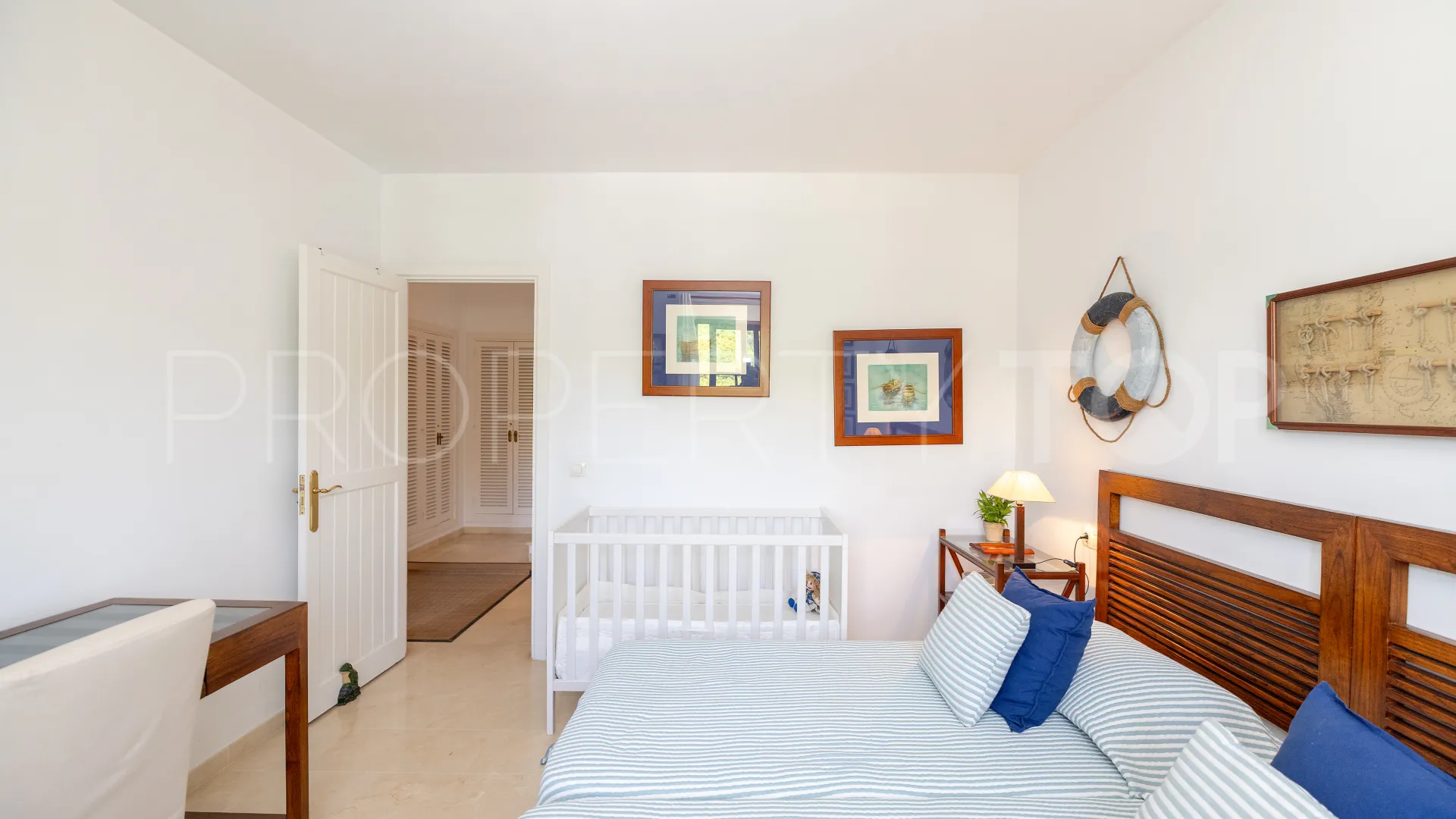 Apartamento en venta en Puerto de Cabopino de 4 dormitorios