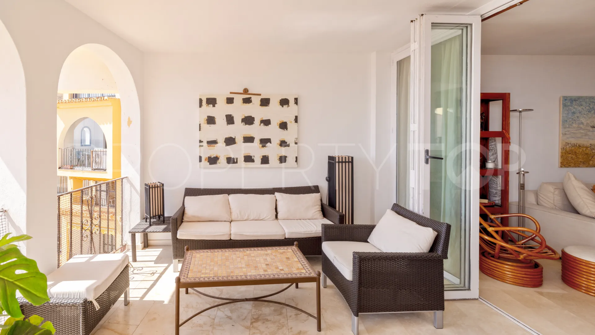 Apartamento en venta en Puerto de Cabopino de 4 dormitorios