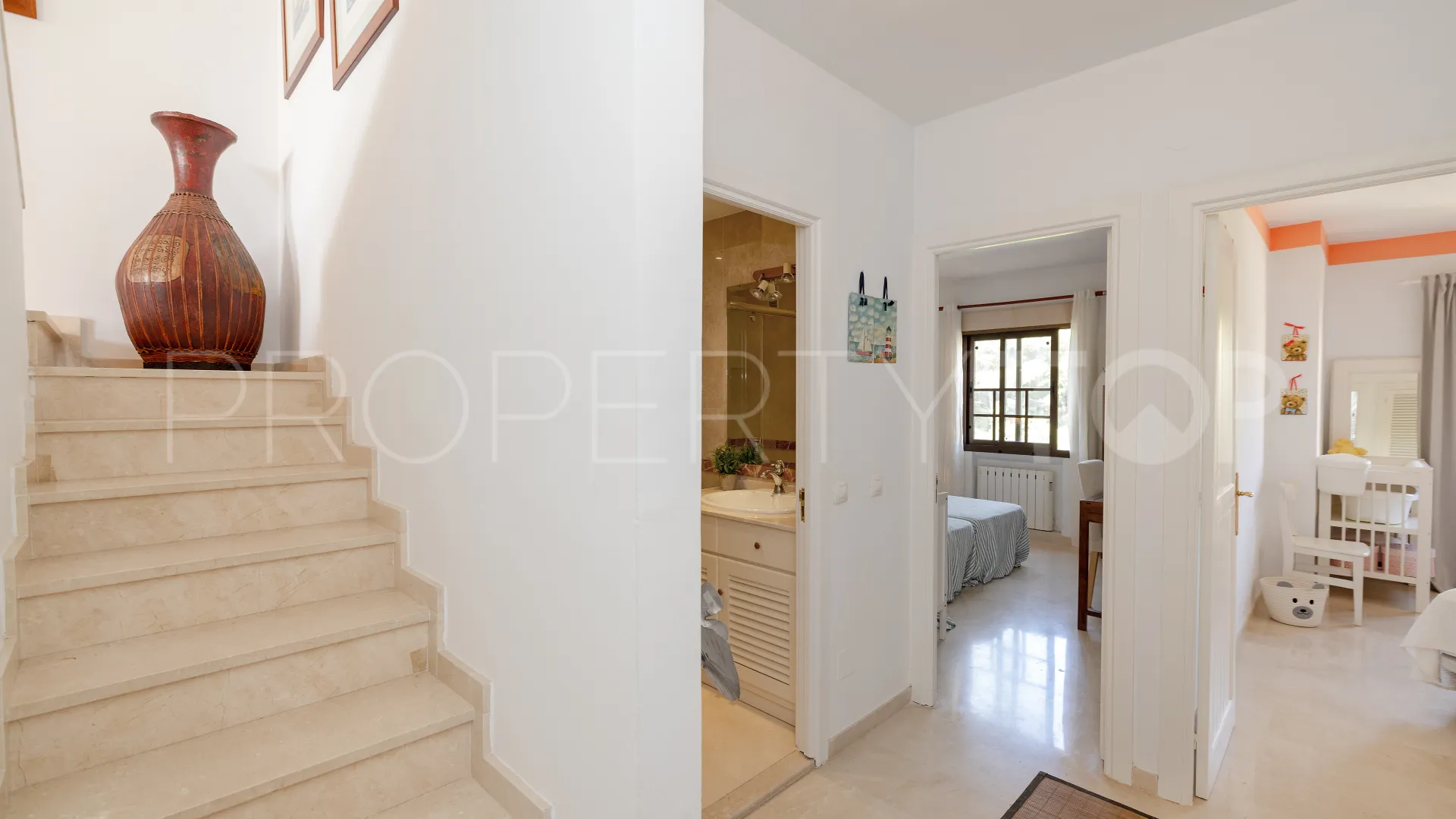 Apartamento en venta en Puerto de Cabopino de 4 dormitorios