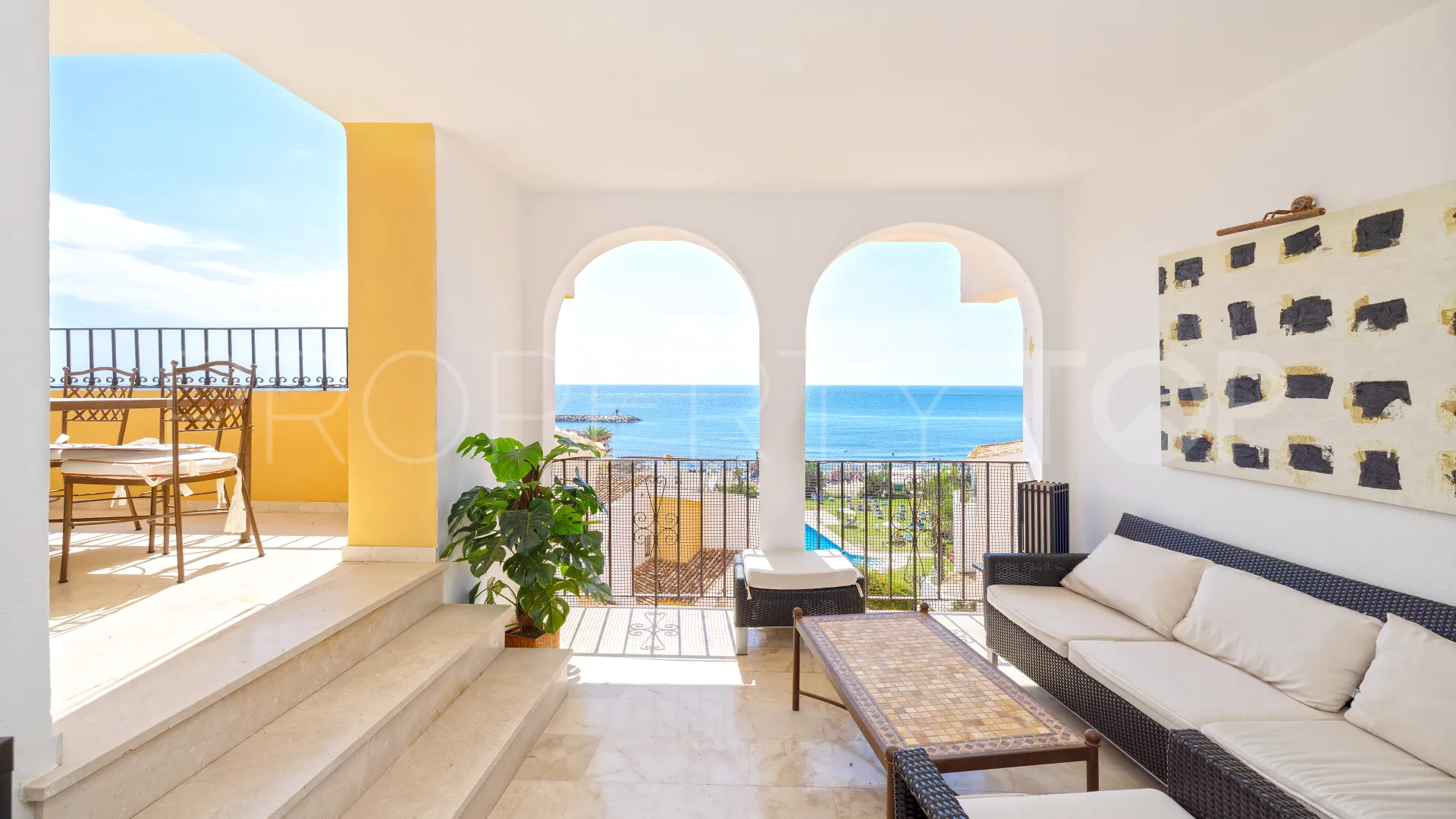Apartamento en venta en Puerto de Cabopino de 4 dormitorios