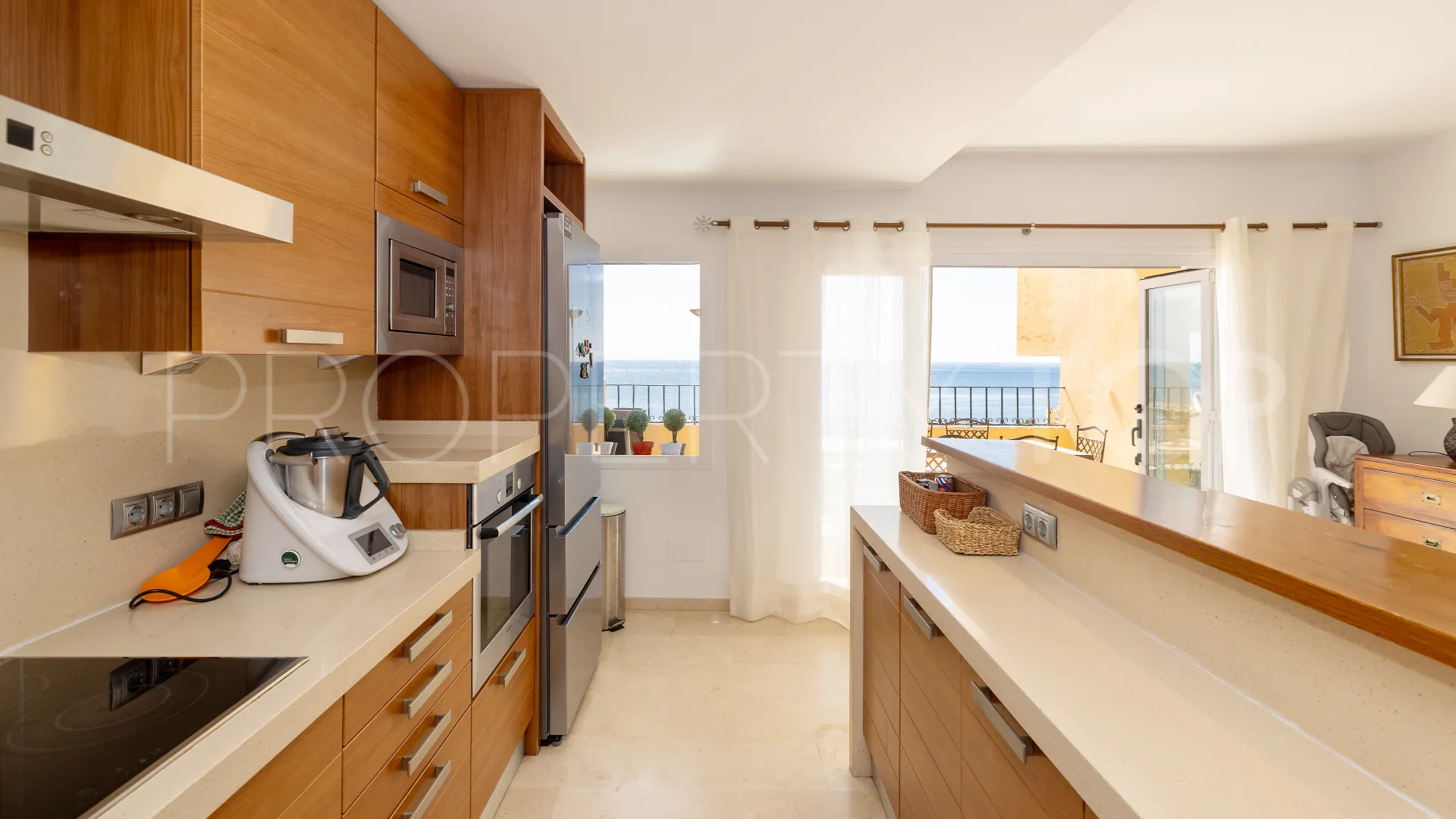 Apartamento en venta en Puerto de Cabopino de 4 dormitorios