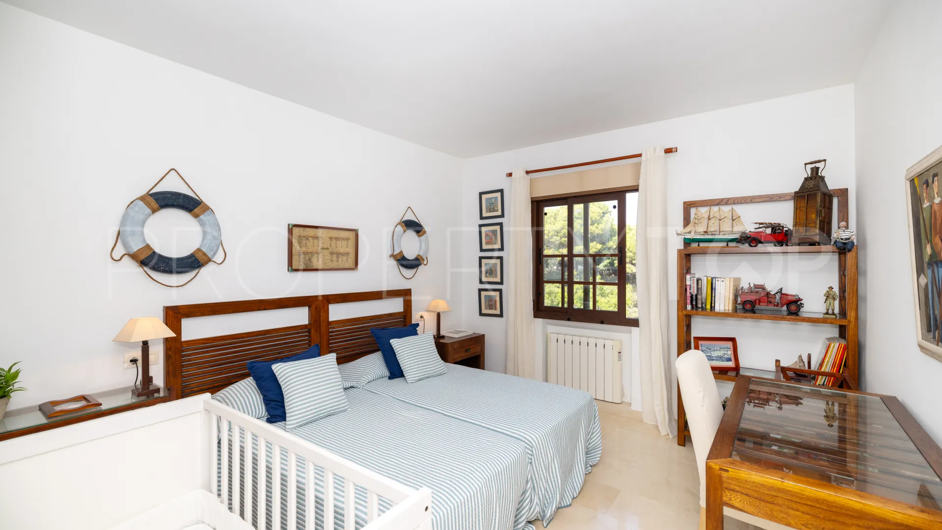 Apartamento en venta en Puerto de Cabopino de 4 dormitorios