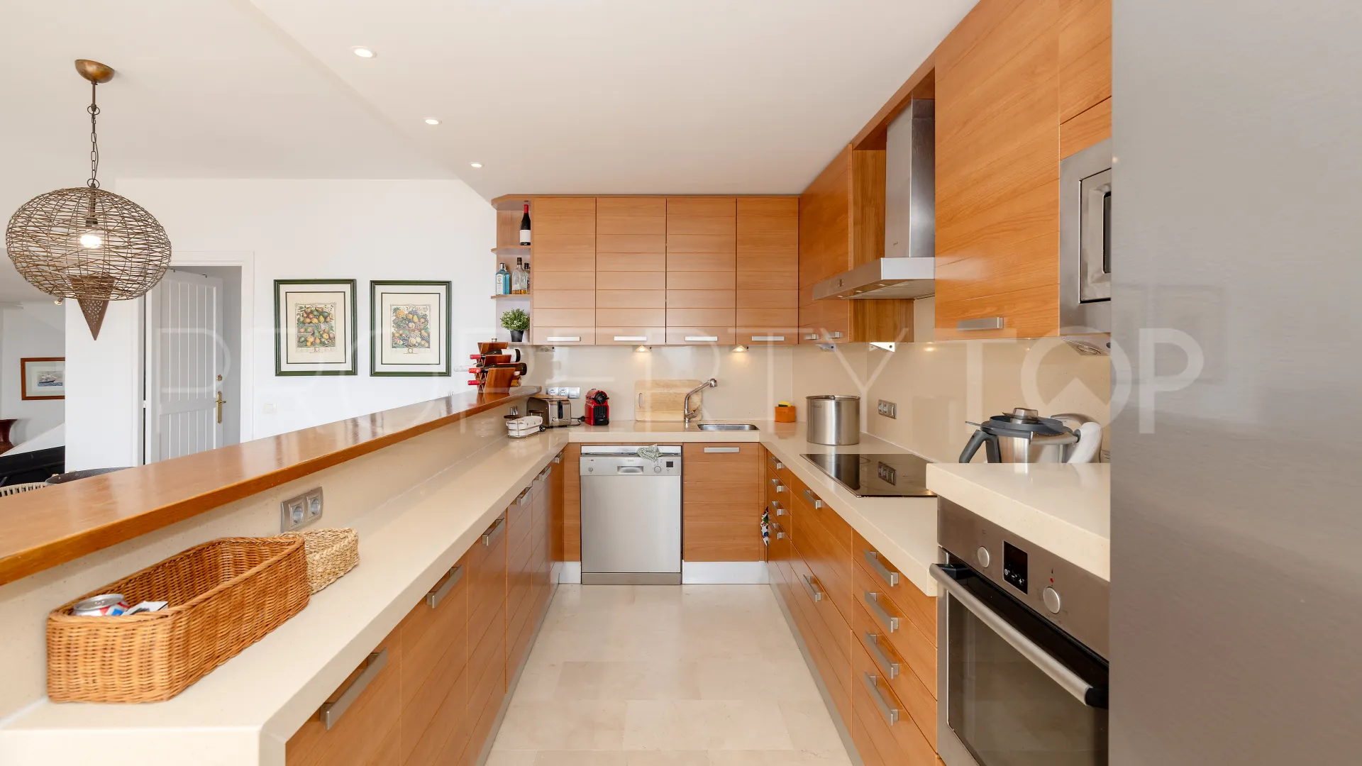 Apartamento en venta en Puerto de Cabopino de 4 dormitorios
