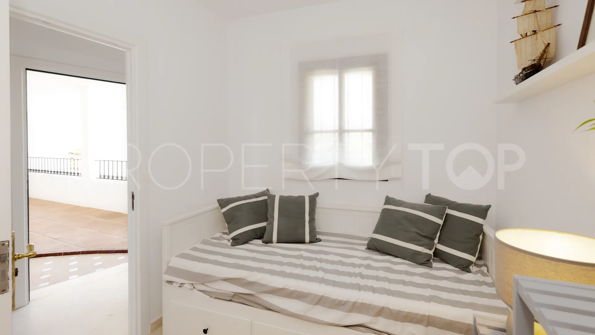 Apartamento en venta en Puerto de Cabopino de 4 dormitorios