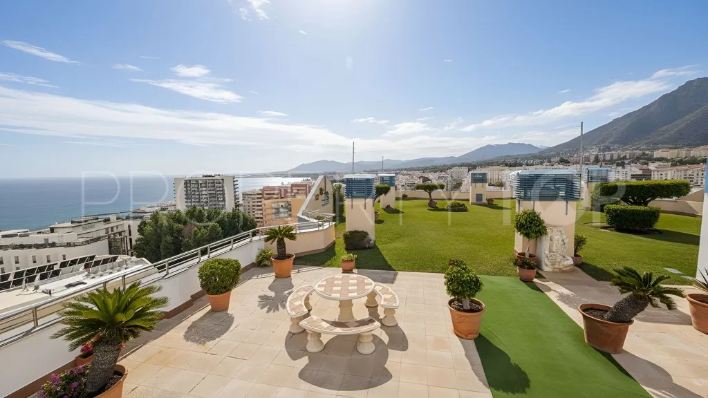 Apartment for sale in Marbella Centro with 3 bedrooms