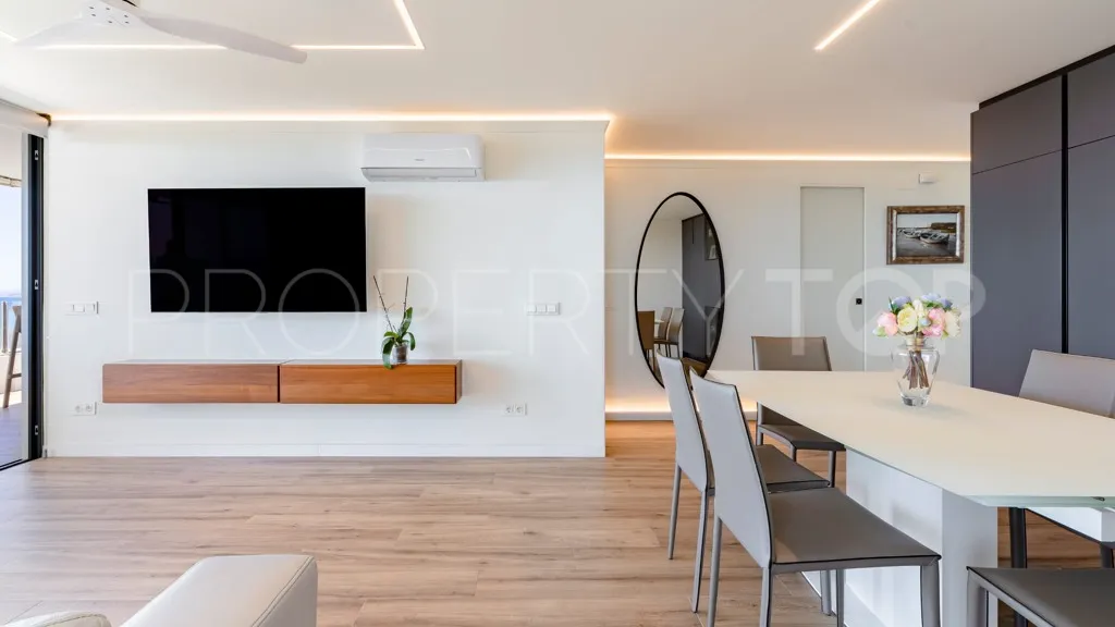 Apartamento en venta en Rio Real con 3 dormitorios