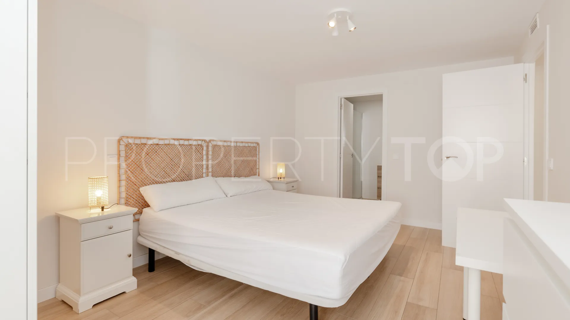 3 bedrooms apartment for sale in Playa Bajadilla - Puertos