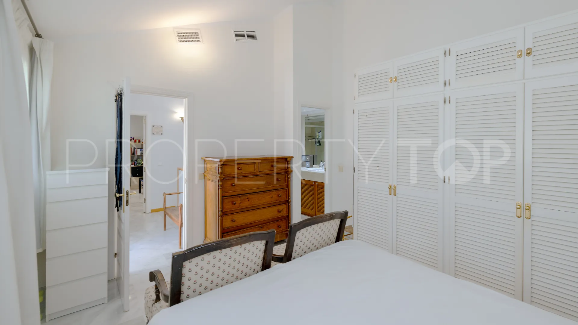 Duplex penthouse for sale in Marbella Club