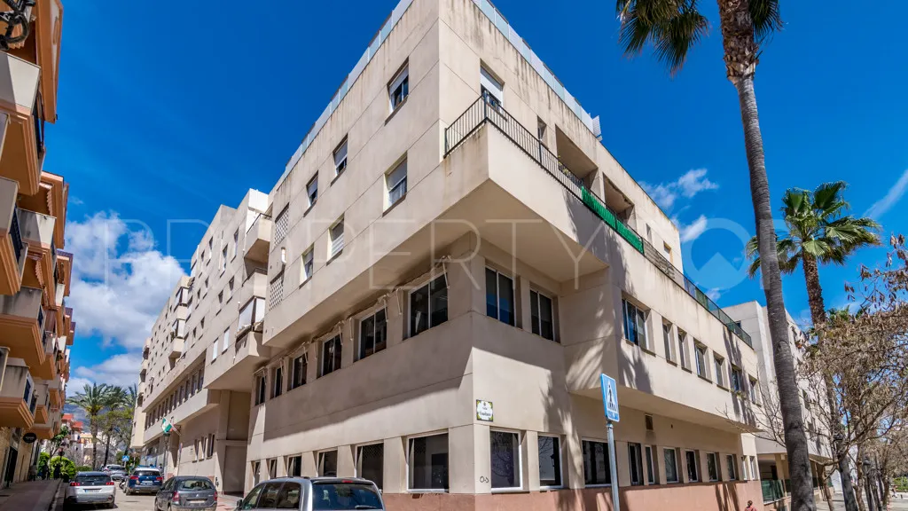 Estepona, local comercial en venta
