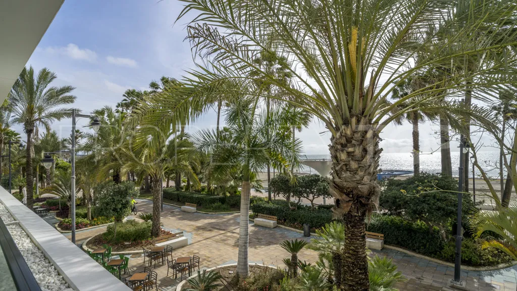 1 bedroom apartment in Estepona for sale