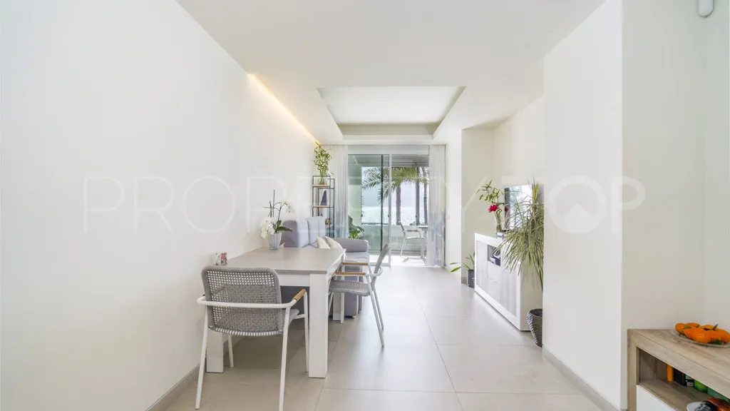 1 bedroom apartment in Estepona for sale