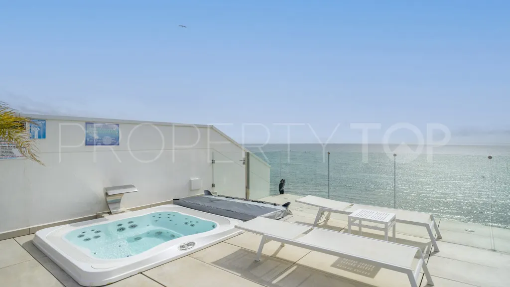 1 bedroom apartment in Estepona for sale