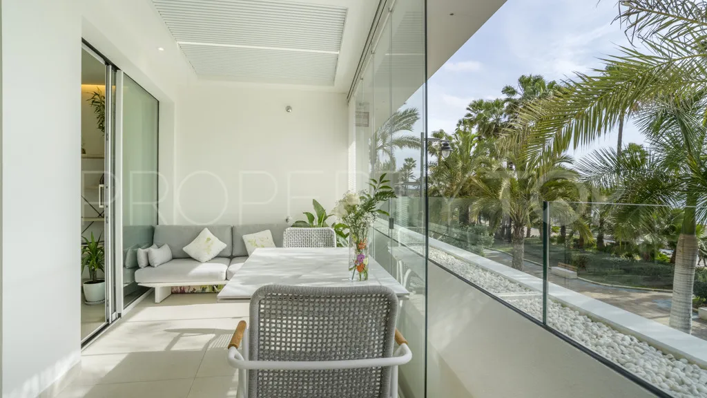 1 bedroom apartment in Estepona for sale