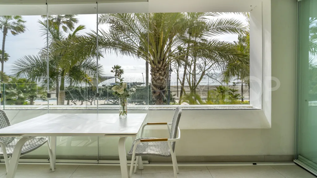 1 bedroom apartment in Estepona for sale