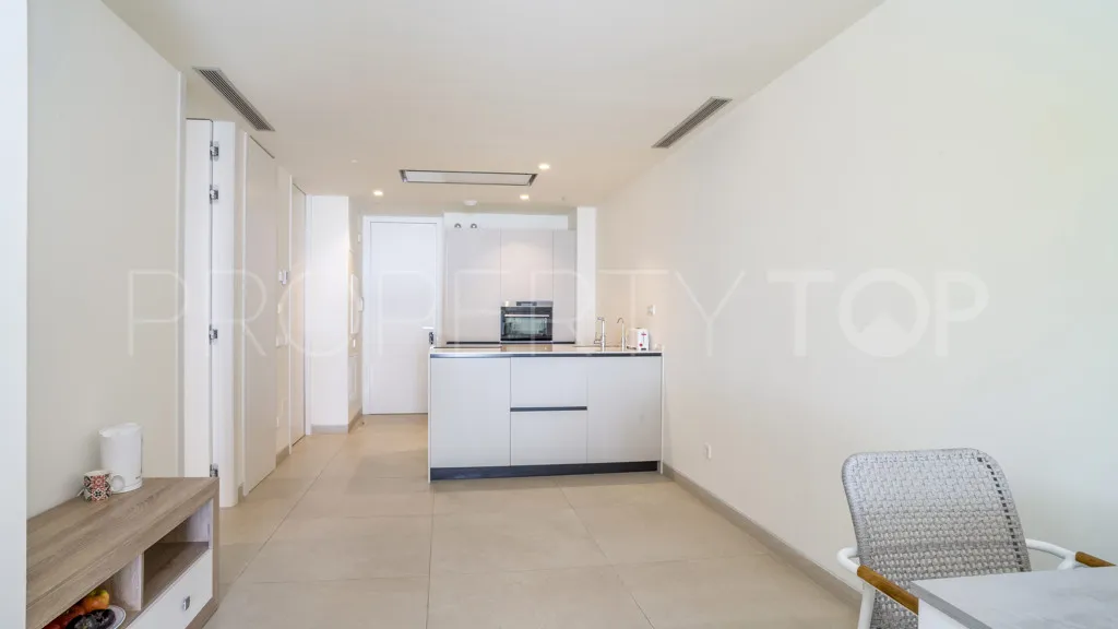 1 bedroom apartment in Estepona for sale