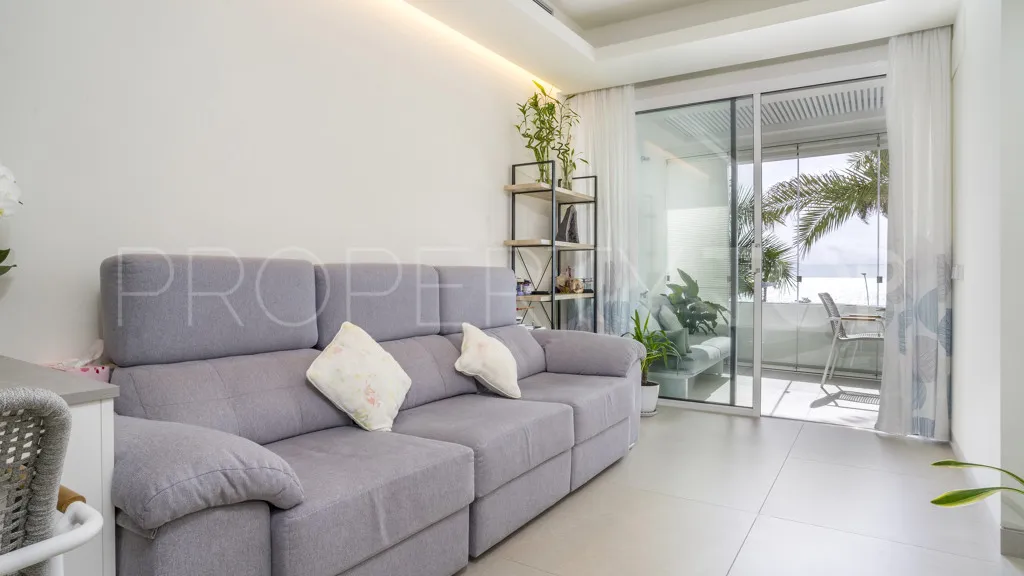 1 bedroom apartment in Estepona for sale