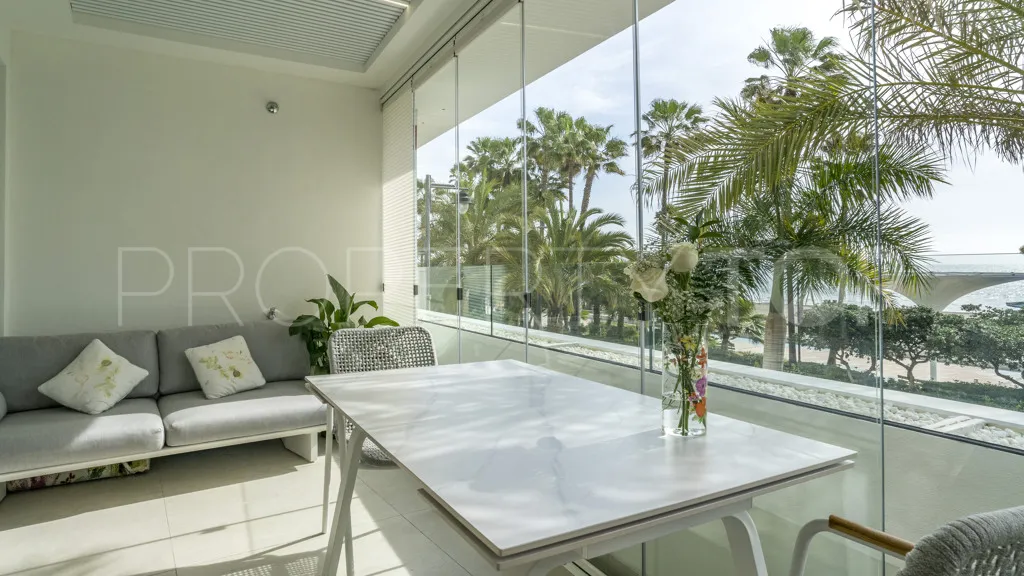 1 bedroom apartment in Estepona for sale