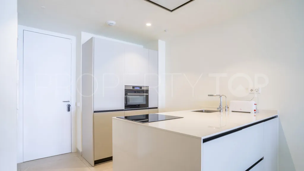 1 bedroom apartment in Estepona for sale