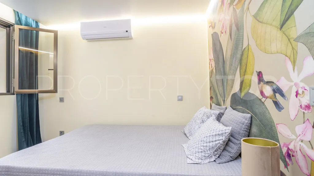Buy apartment with 2 bedrooms in Seghers