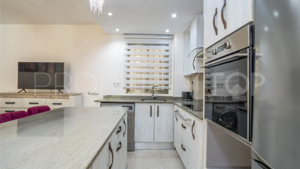 Buy apartment with 2 bedrooms in Seghers