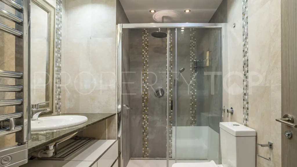 Buy apartment with 2 bedrooms in Seghers