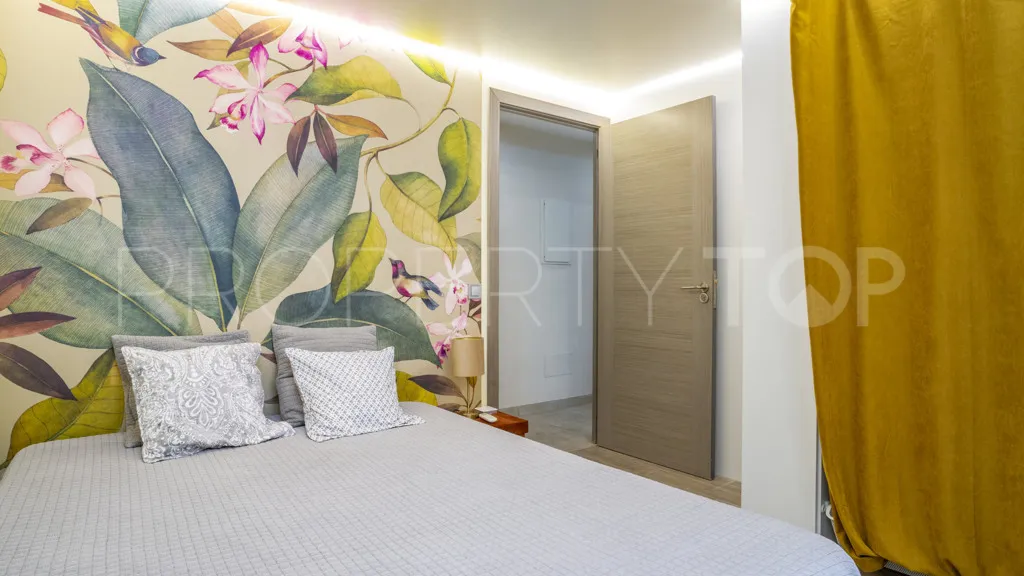 Buy apartment with 2 bedrooms in Seghers