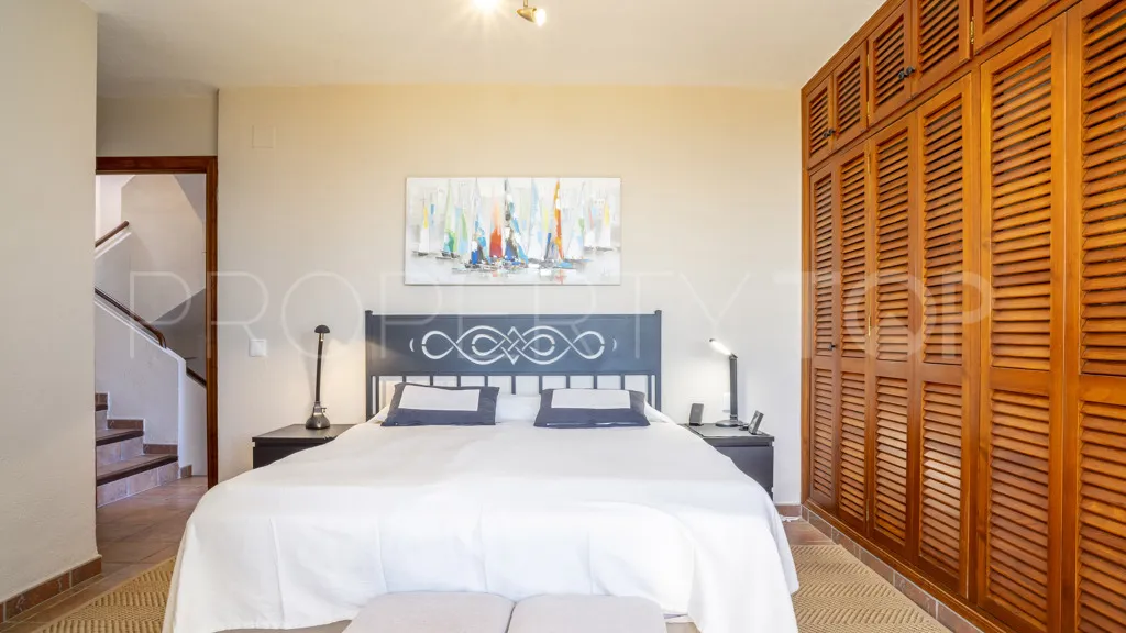 For sale chalet in Casares Playa