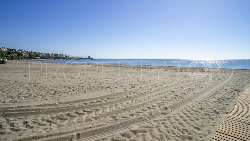 For sale chalet in Casares Playa