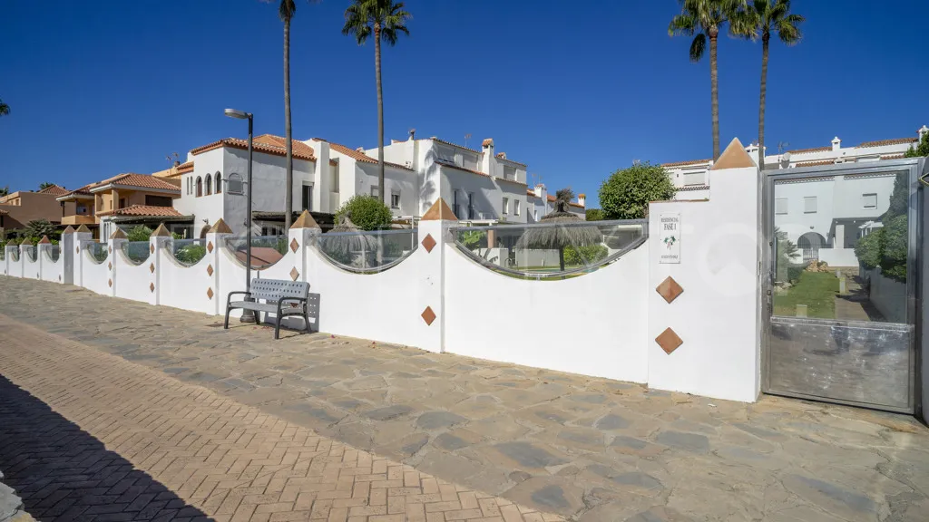 For sale chalet in Casares Playa