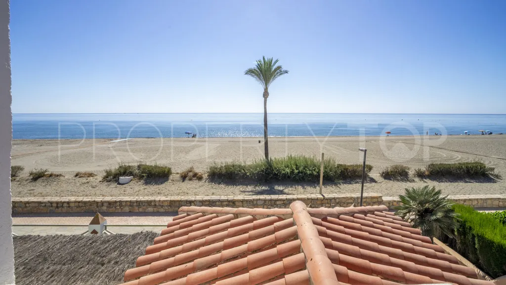 For sale chalet in Casares Playa