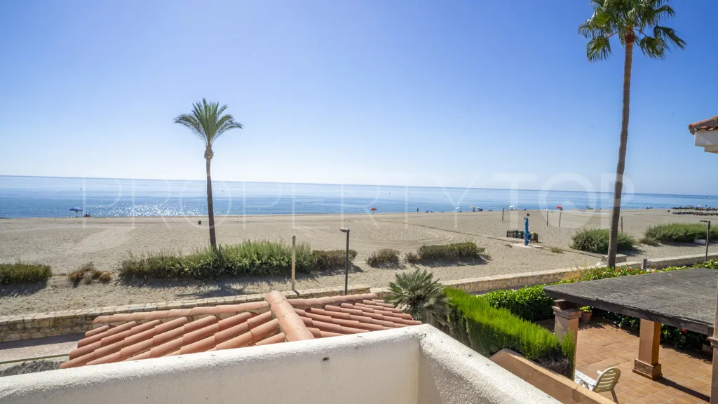 For sale chalet in Casares Playa