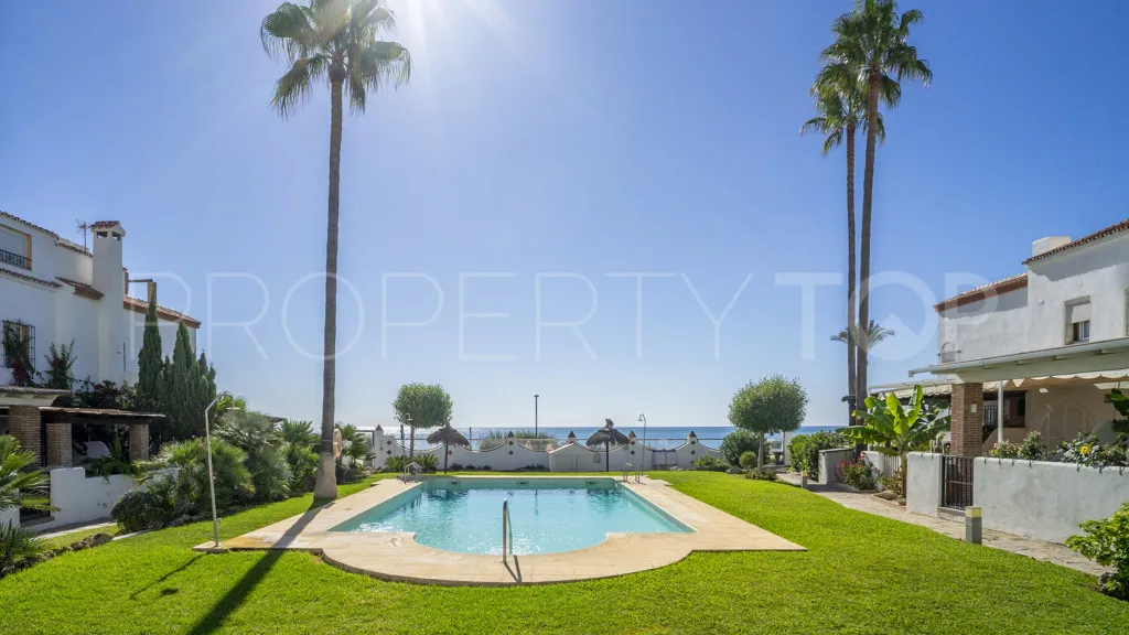 For sale chalet in Casares Playa